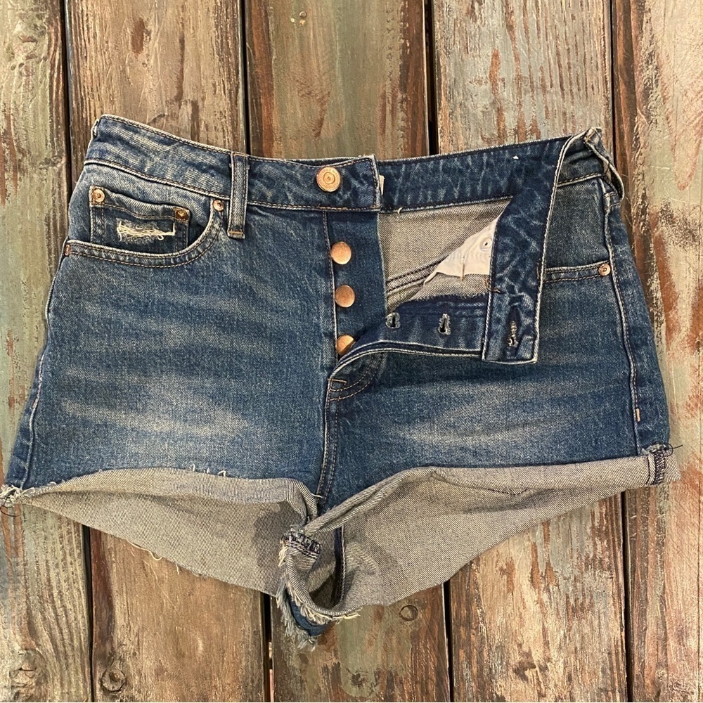 Cleo & Wolf 28 (US 6) Denim Shorts High Rise Button Fly Stretch Cuffed Cowgirl